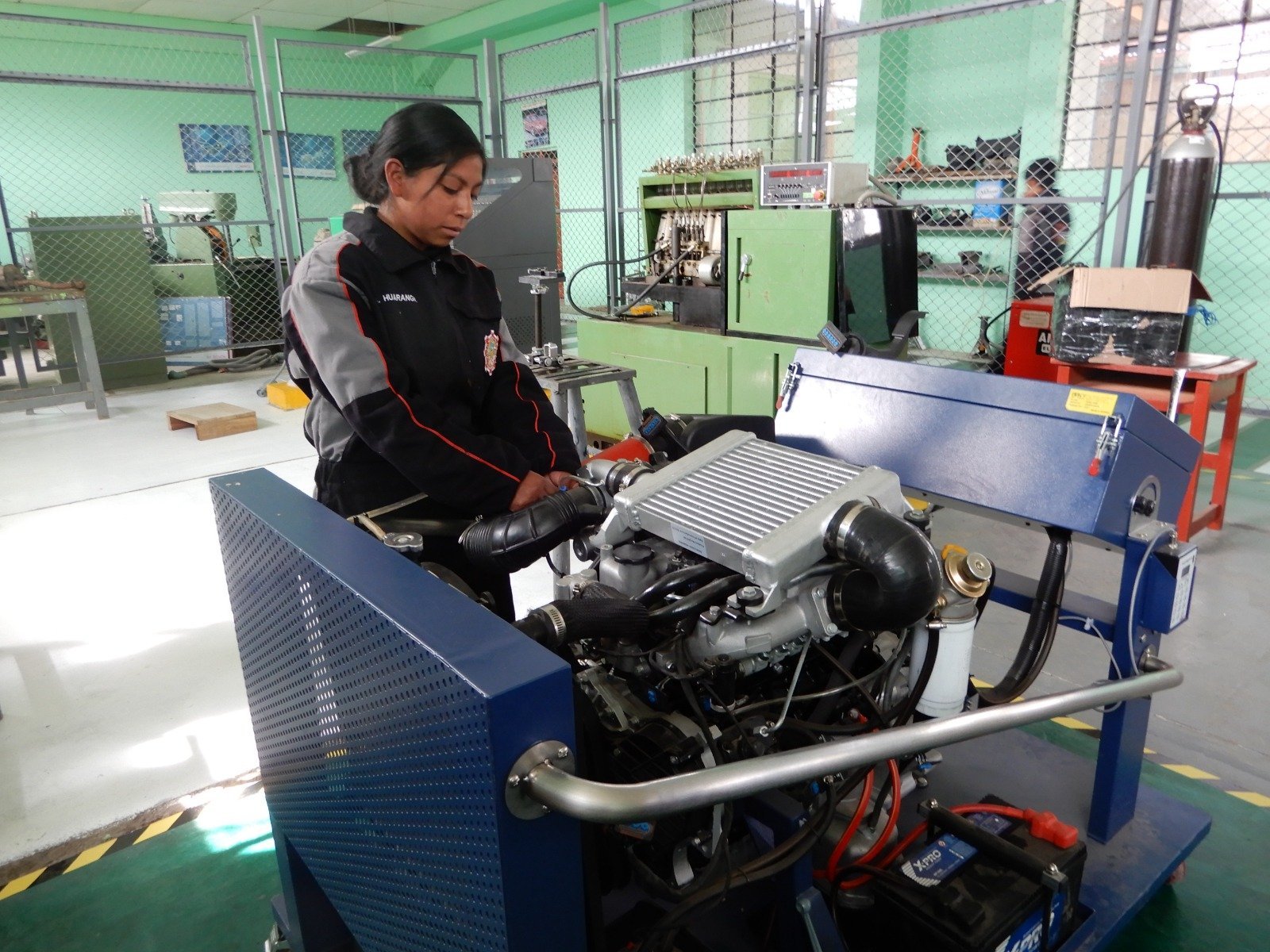 Formación en Mecatrónica Automotriz